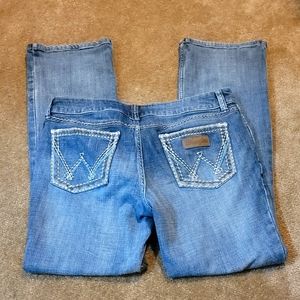 Womens Wrangler Bootcut Jeans.            Size 13x32
